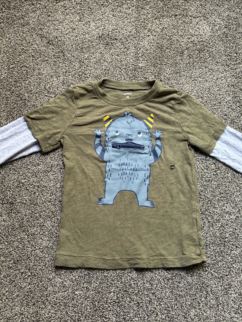 Carter’s Toddler Boy Little Monster Zipper Pizza Graphic Long Sleeve Tee,Size 4T